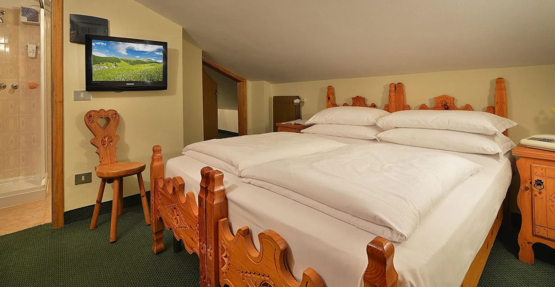 Hotel Loredana Livigno 3*,